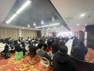 天朝上品酒業(yè)舉辦衛(wèi)生健康預(yù)警教育講座